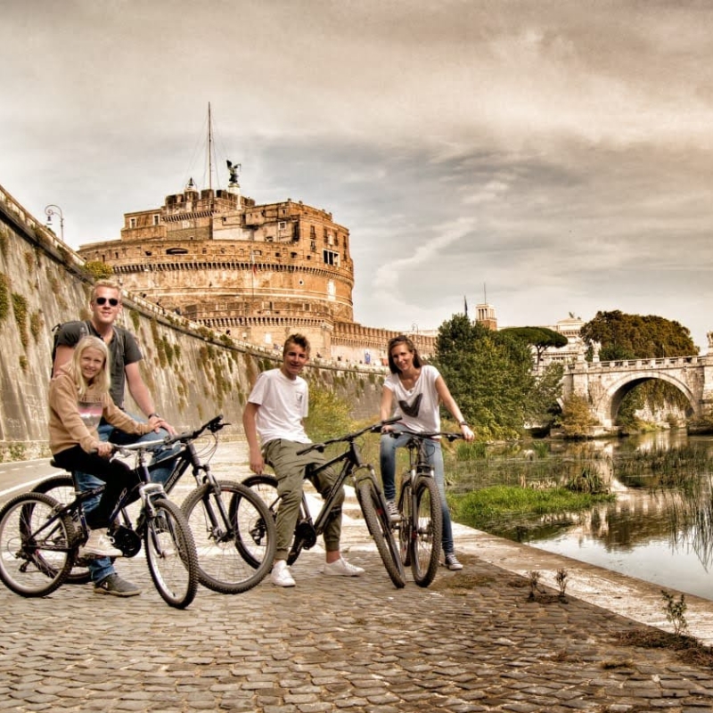 Rome from the Tiber: bike path tour of history and beauty