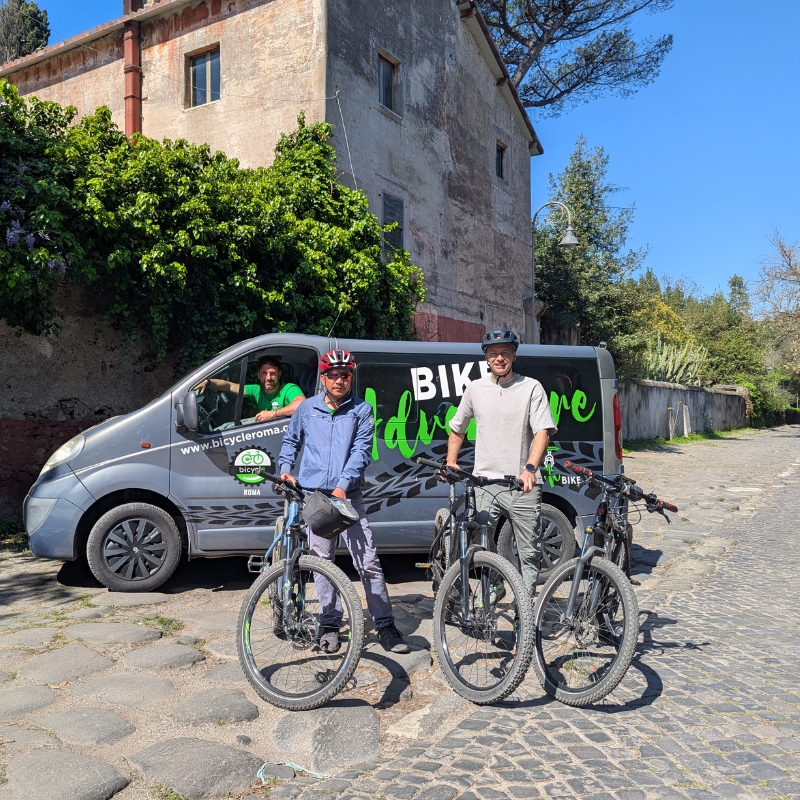 Appia Antica and Catacombs: guided tour with Transfer from Circus Maximus