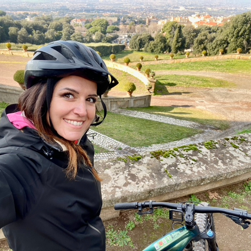 Bike excursion between history and vineyards: discovering Frascati
