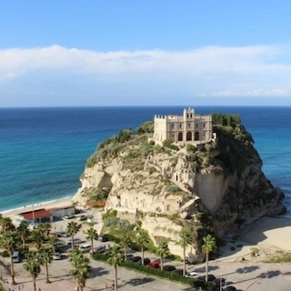 Calabria: The Low-Effort Adventure (E-Bike, Tropea & Sila Park)