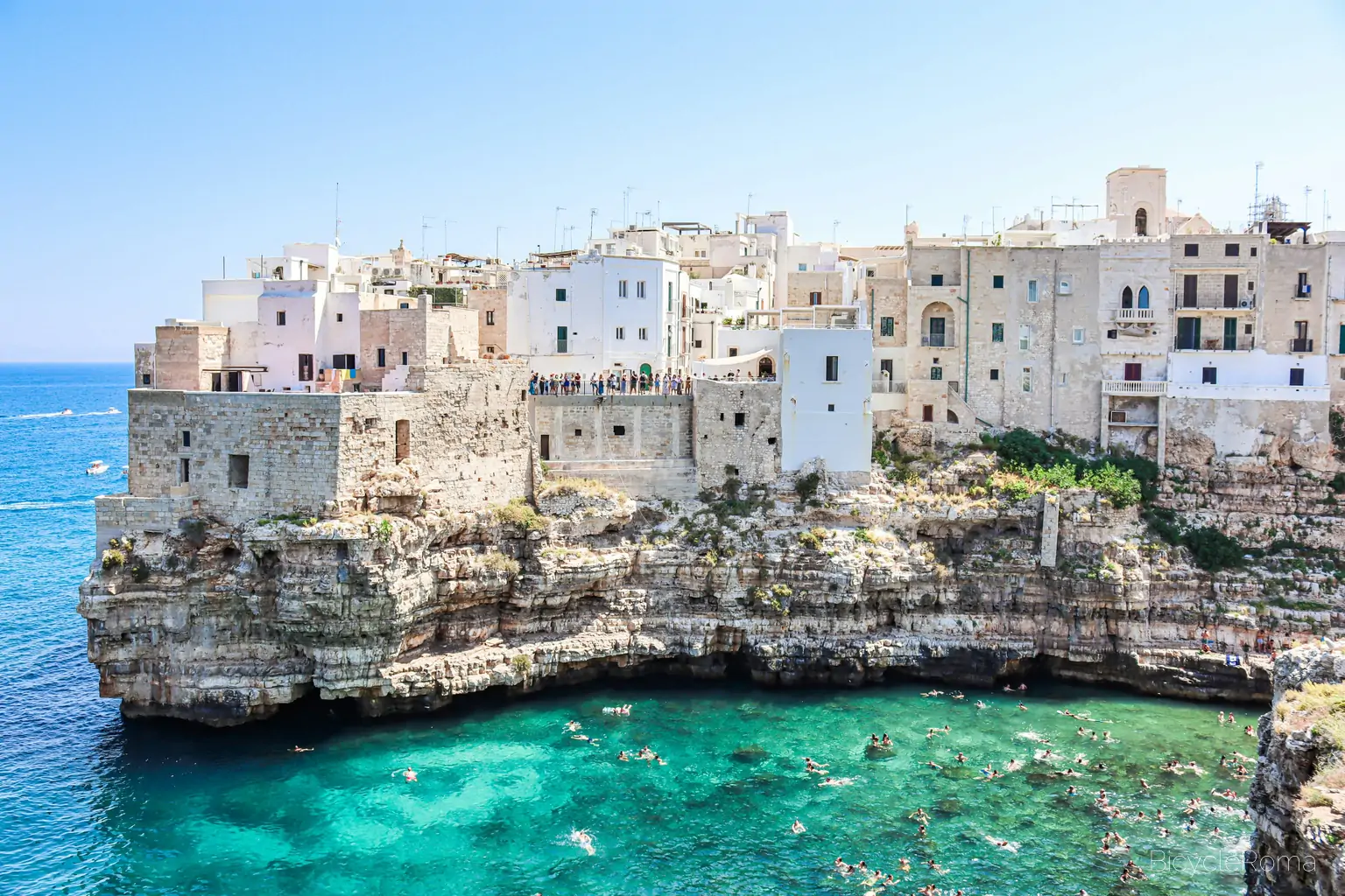 The Trulli Magic: No-Stress E-Bike Tour of Puglia’s White Villages